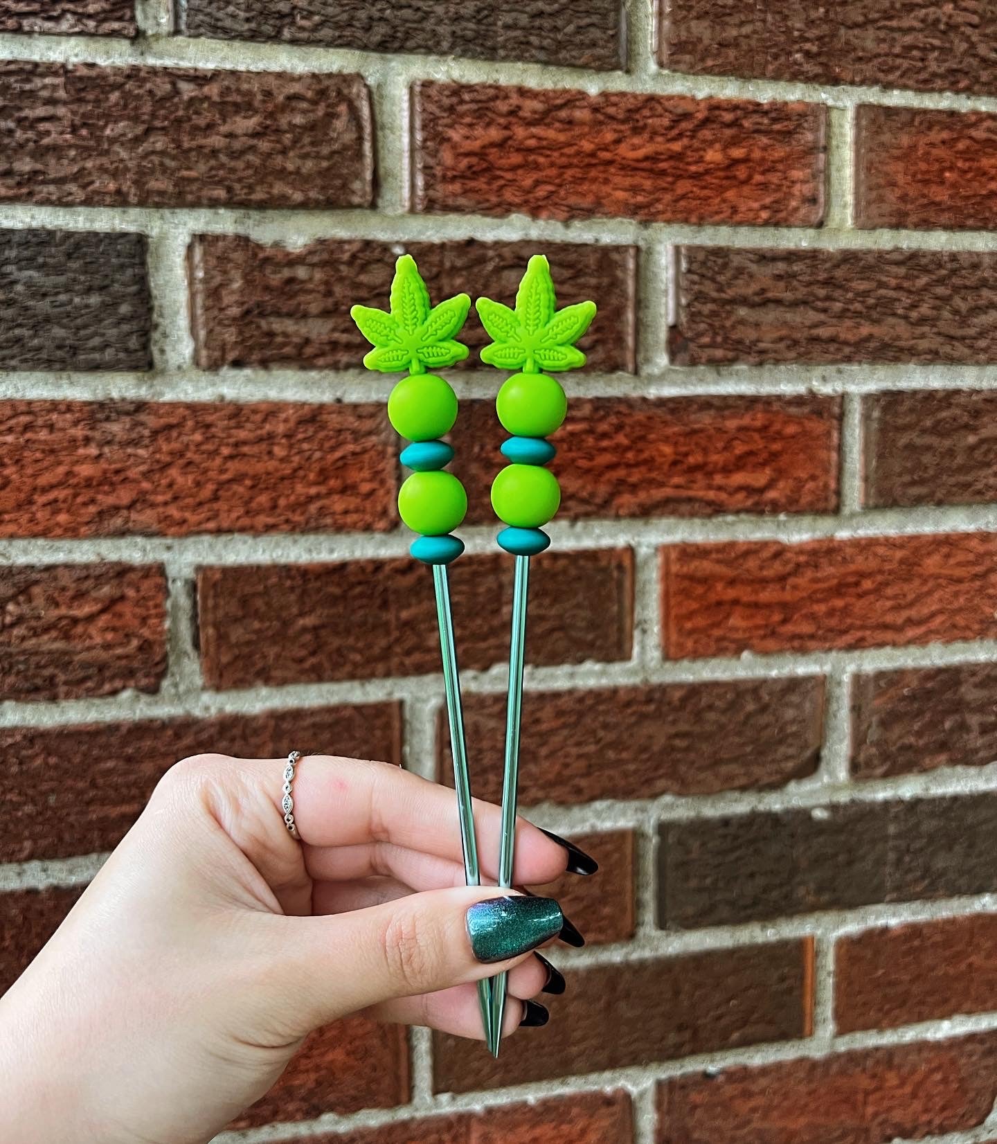 Weed Ami Sticks